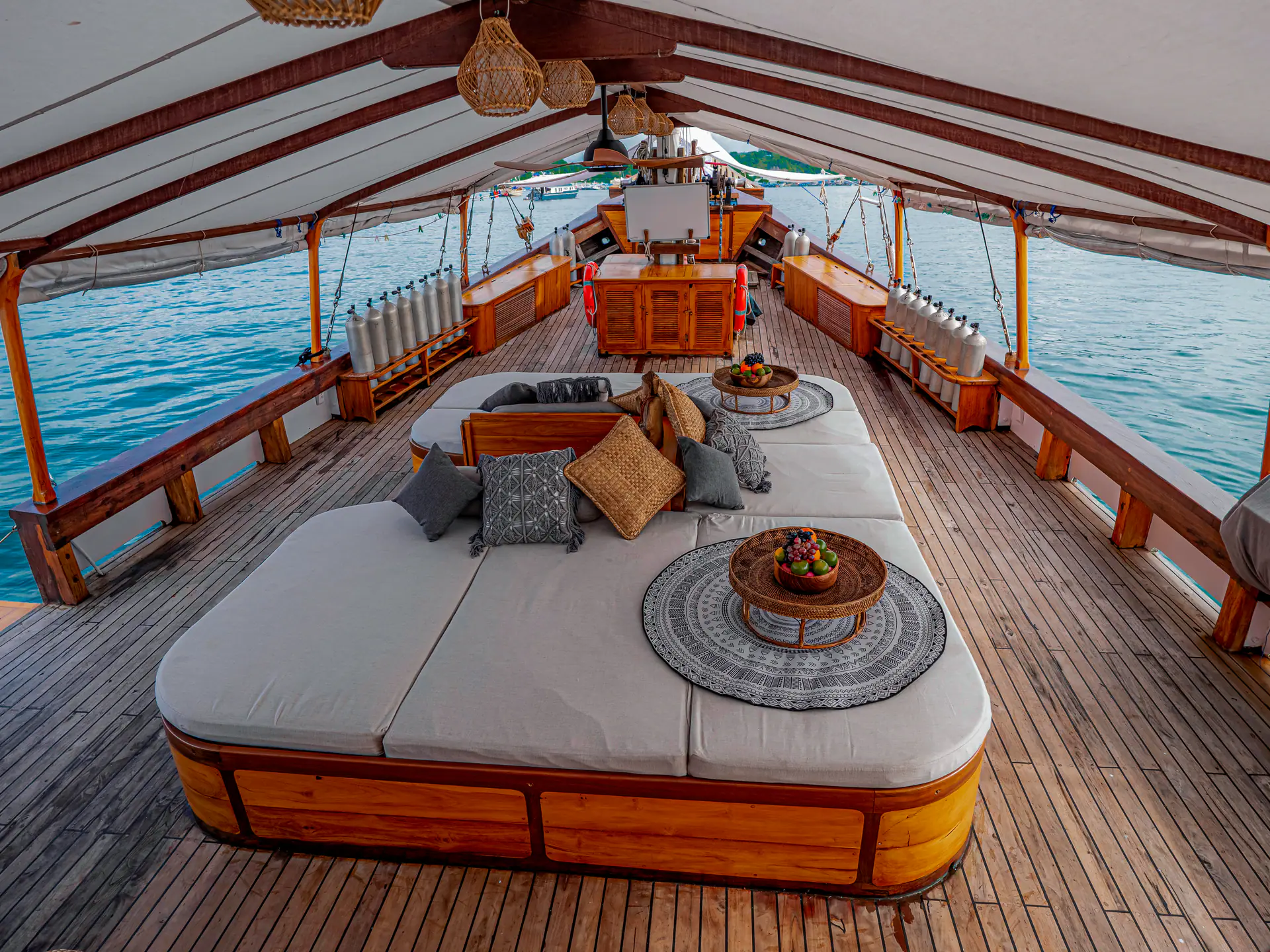 Anne Bonny Yachtfoto 8