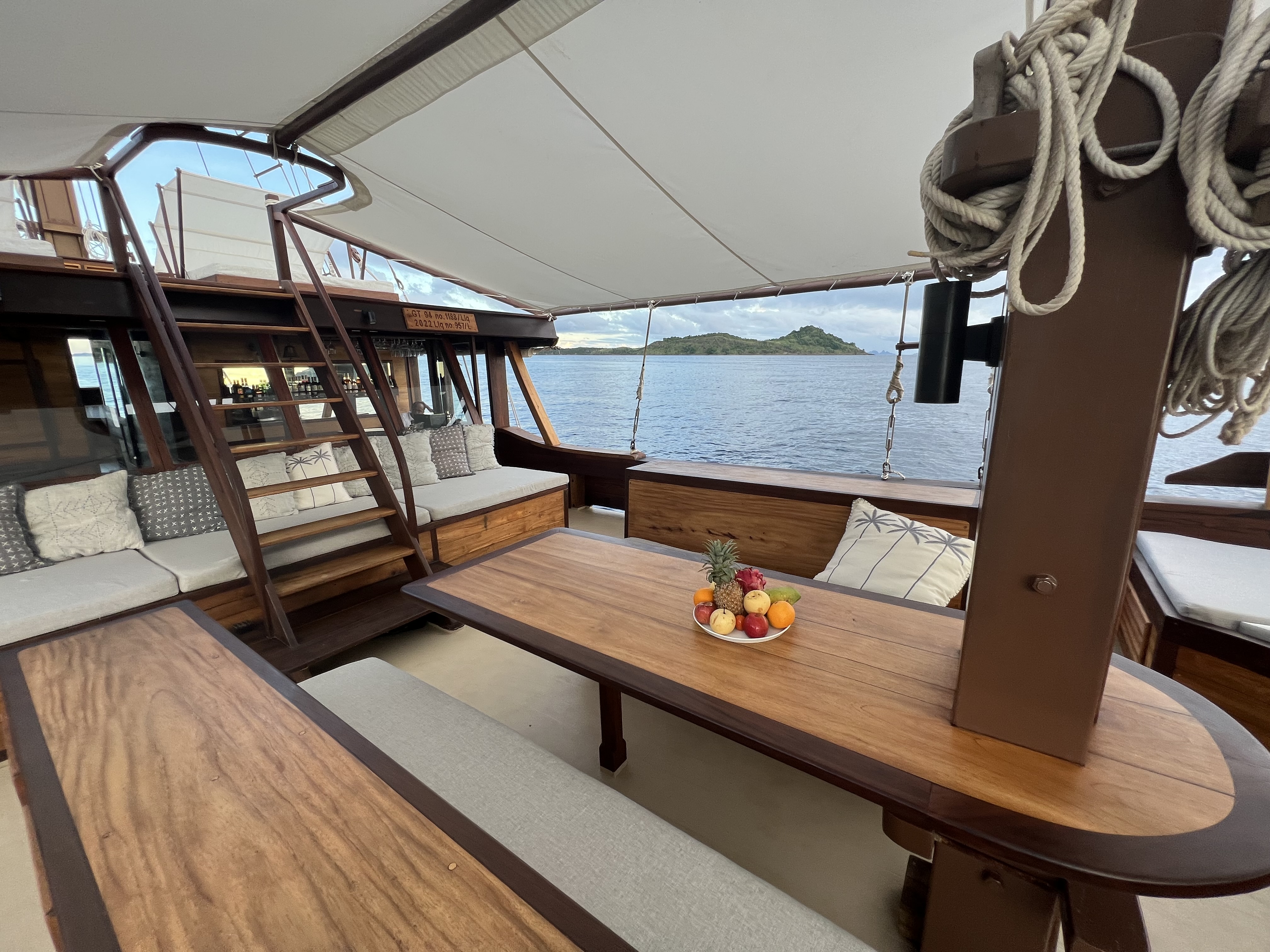 Dewata yacht photo 3