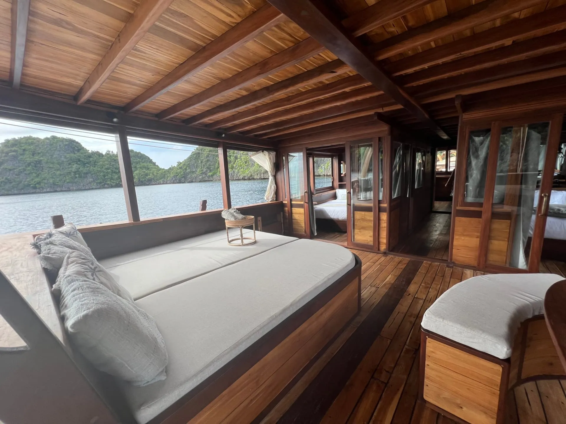 Dewata yacht photo 3
