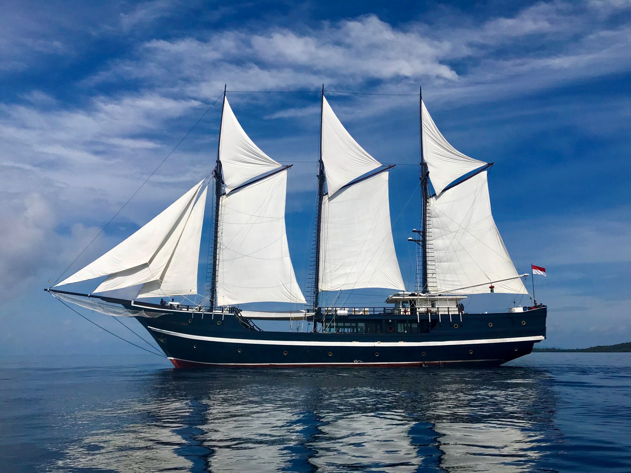 Dewi Nusantara — 58m luxury yacht Dewi Nusantara luxury yacht charter Indonesia