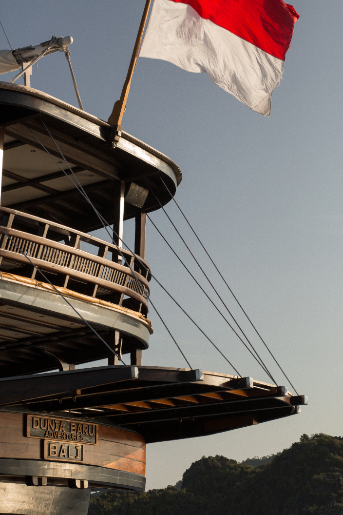 Dunia Baru yacht photo 2