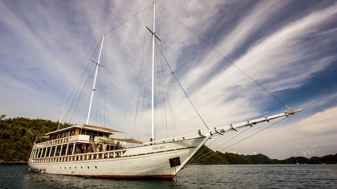 Fenides — private dive yacht charter in Raja Ampat, Indonesia