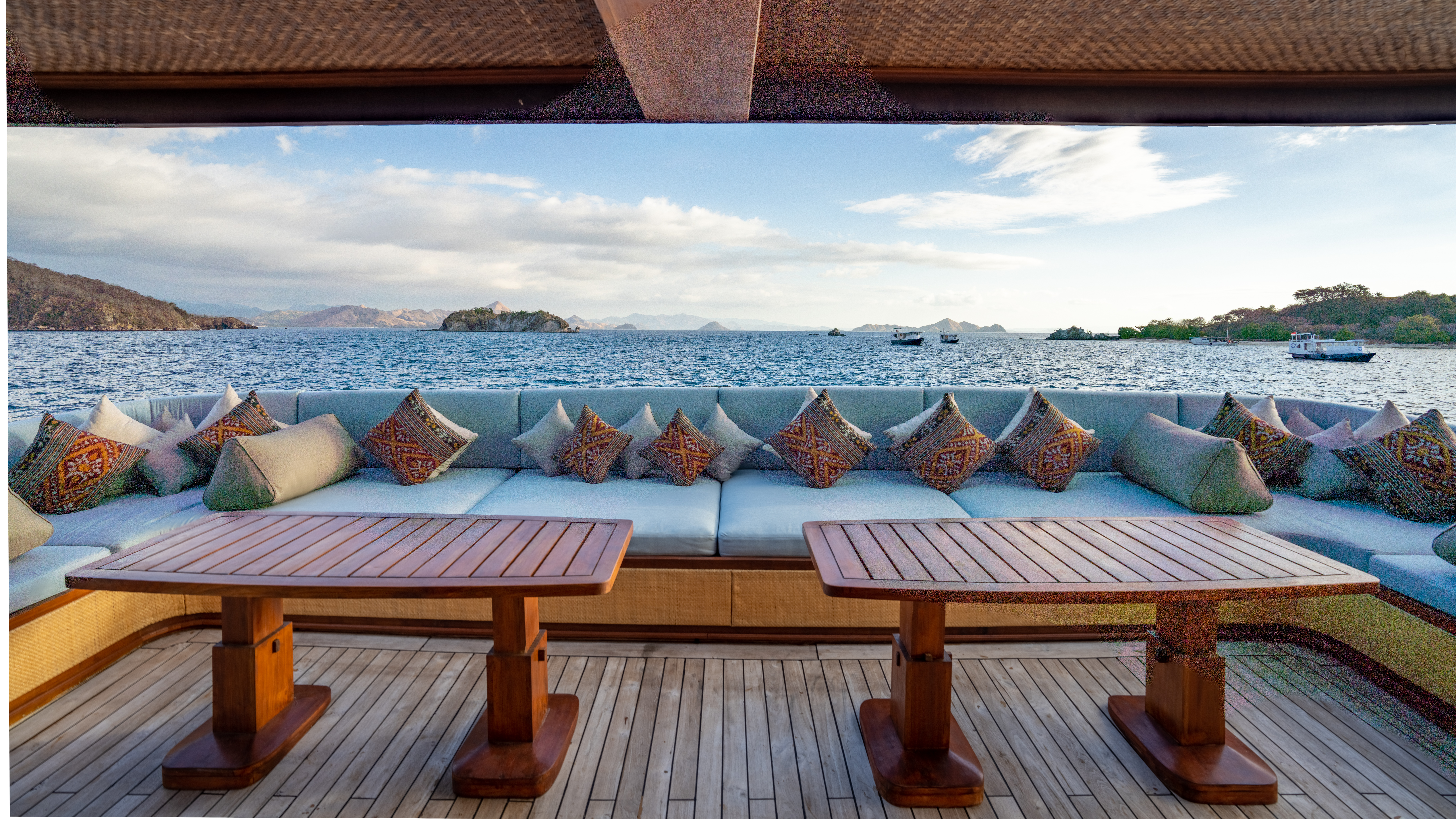 Maj Oceanic yacht photo 3