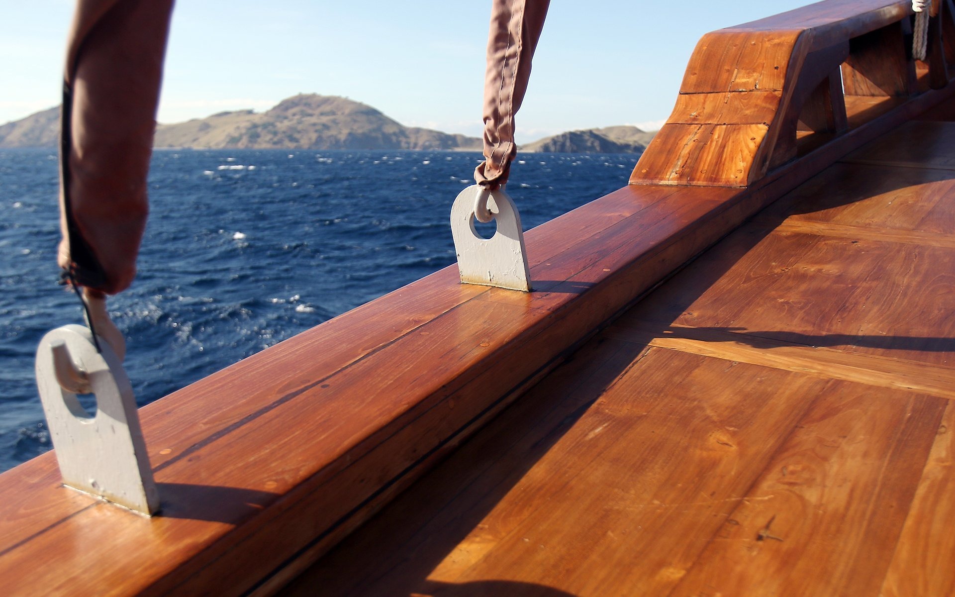 Tiare yacht photo 8