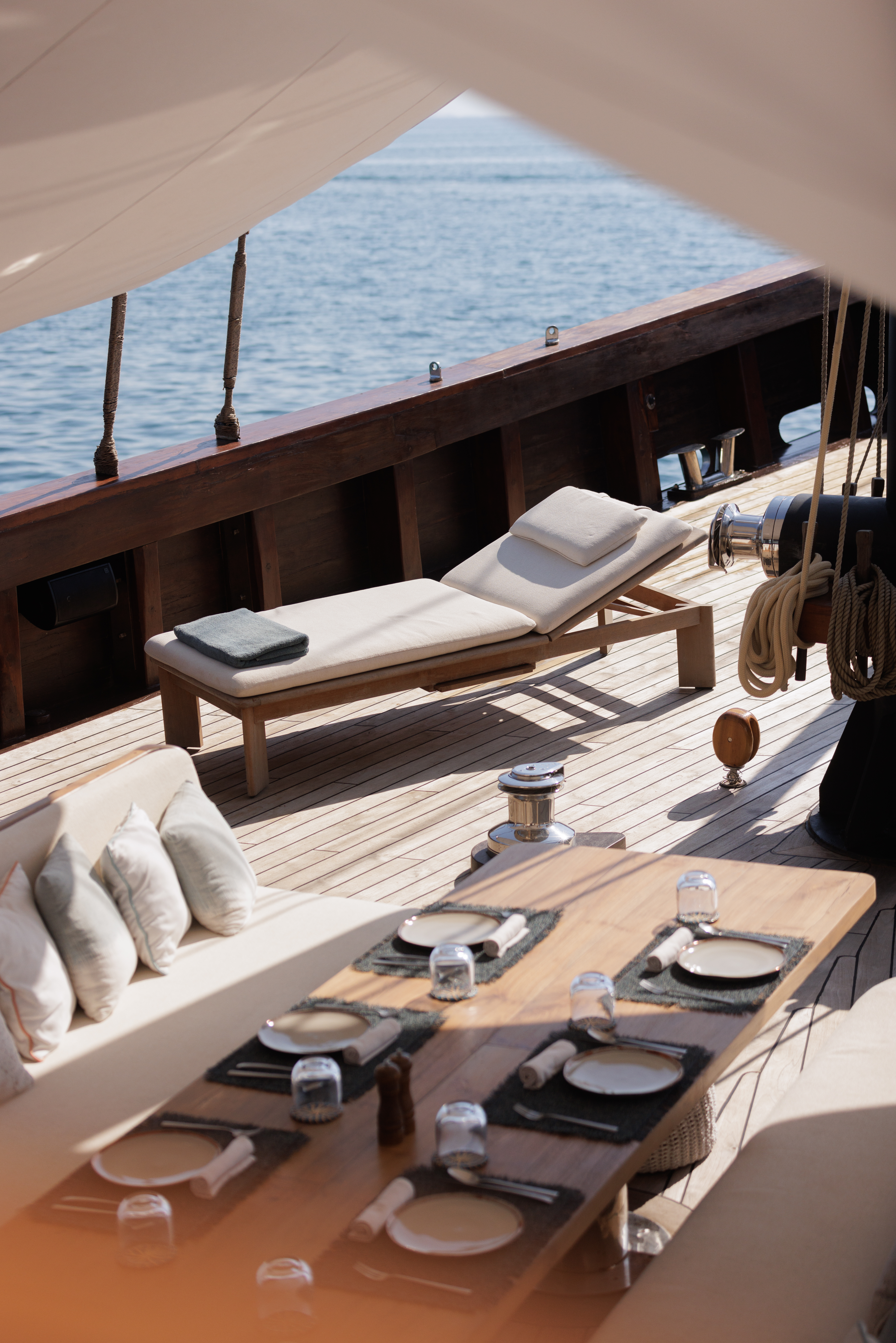 Vela yacht photo 4