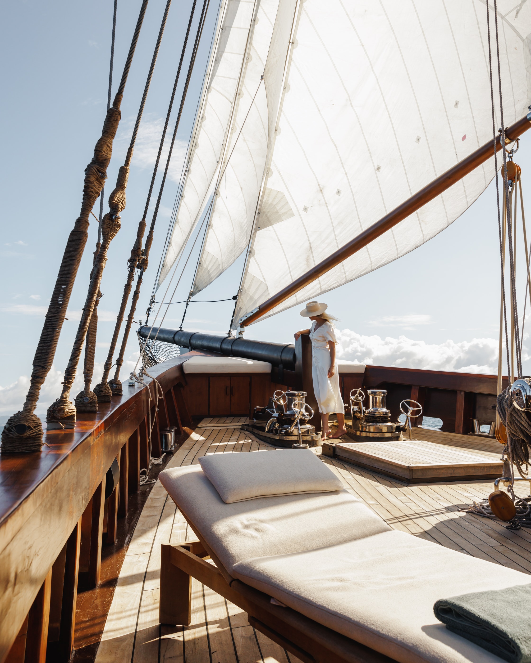 Vela yacht photo 7