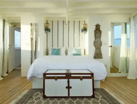 Alexa cabins photo