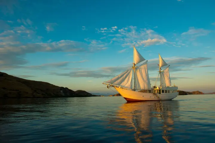 Alexa luxury yacht charter Indonesia