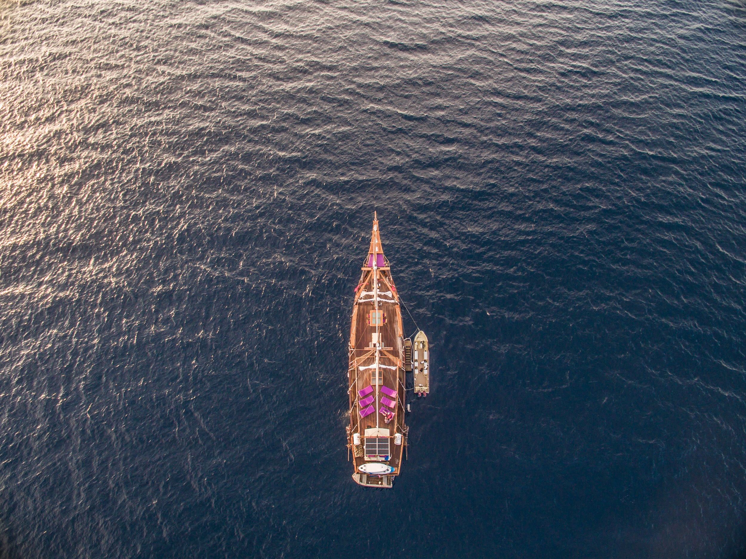 Carpe Diem private yacht exterior