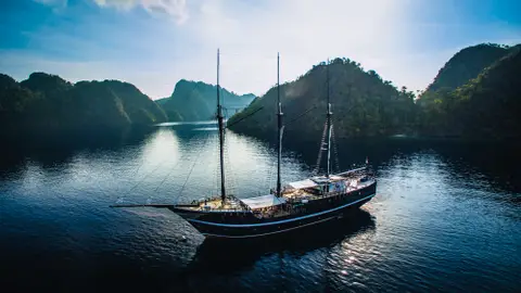 Dewi Nusantara – 2