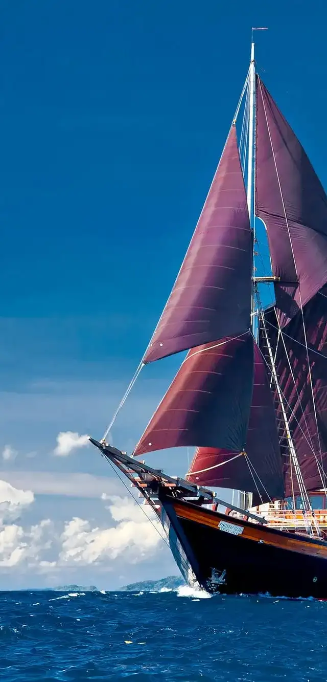 Dunia Baru luxury yacht charter Indonesia