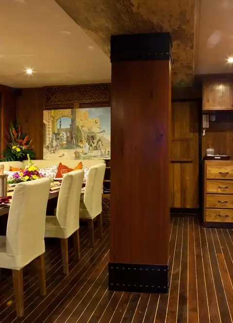 EL ALEPH dining photo