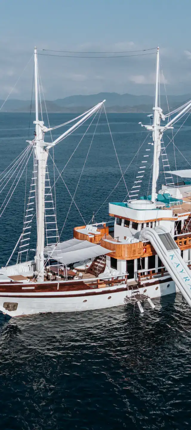 Kayra luxury yacht charter Indonesia
