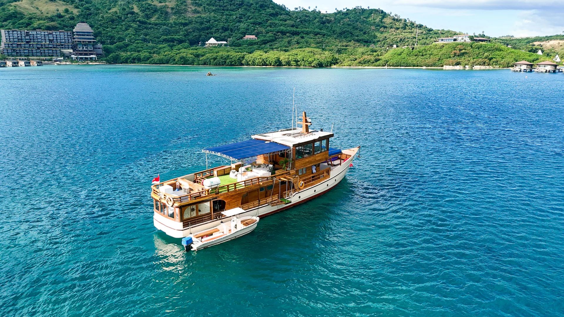 La Unua private yacht exterior