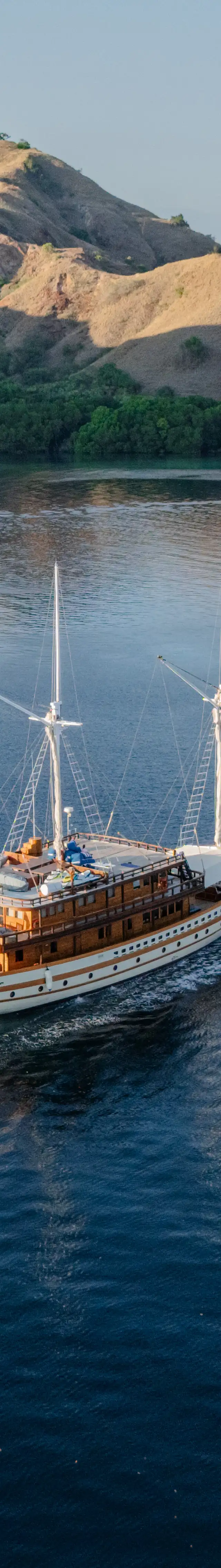 Maj Oceanic luxury yacht charter Indonesia
