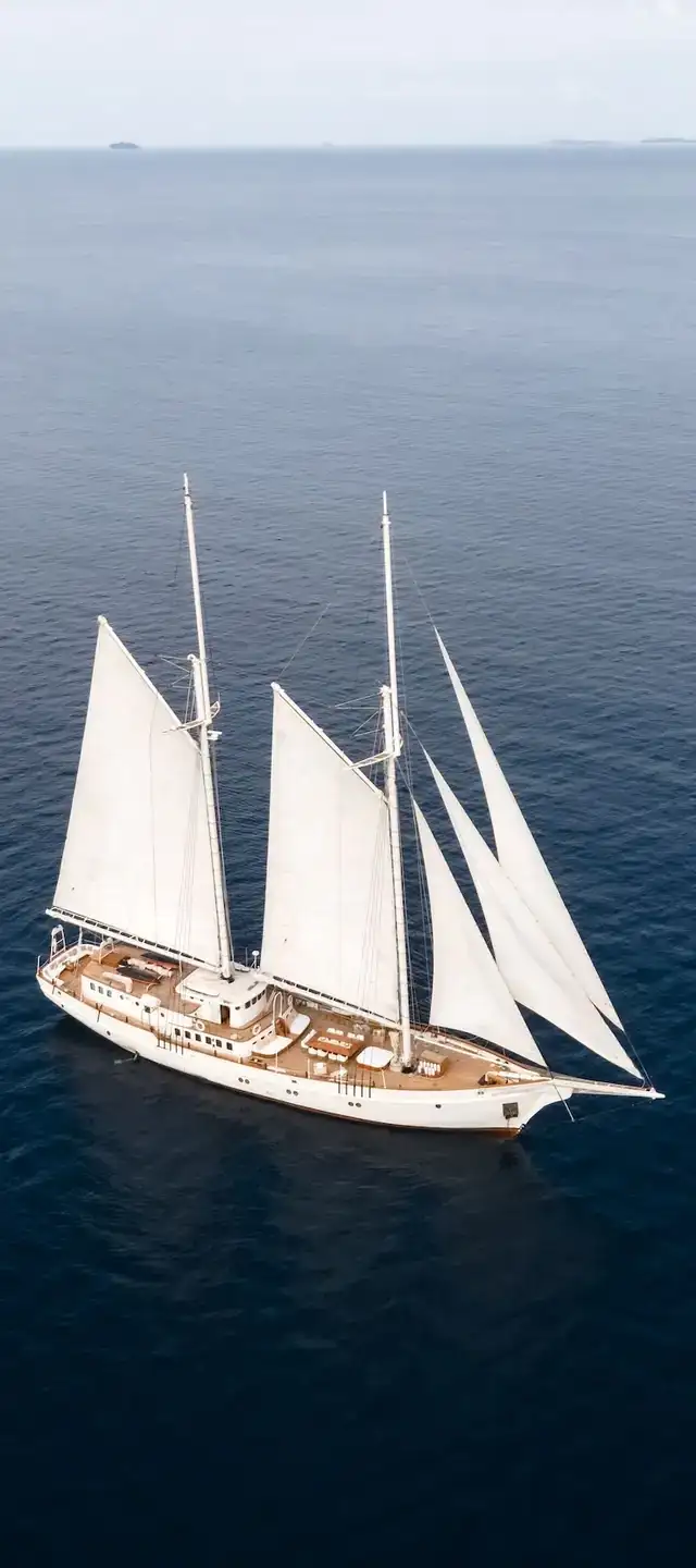 Mutiara Laut luxury yacht charter Indonesia