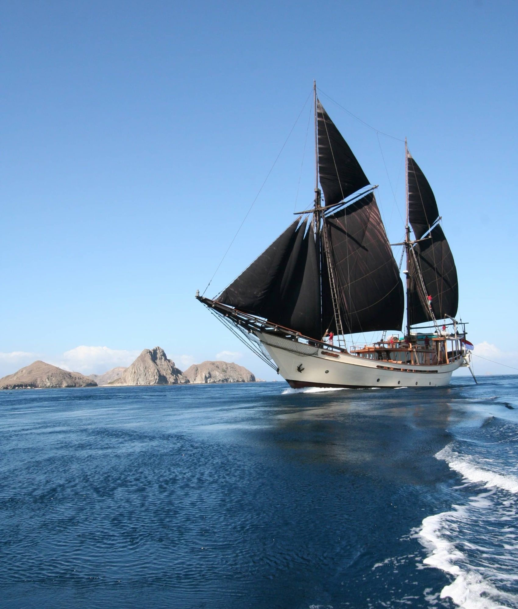 Silolona luxury yacht charter Indonesia
