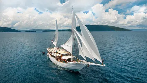 Teman luxury yacht charter Indonesia