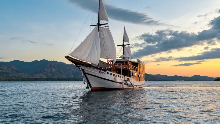 Vinca luxury yacht charter Indonesia